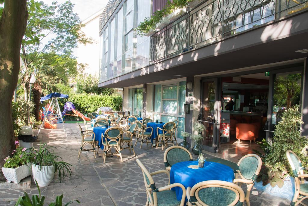 Hotel Mirage Bellaria-Igea Marina Exterior foto