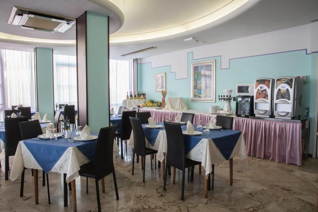 Hotel Mirage Bellaria-Igea Marina Exterior foto